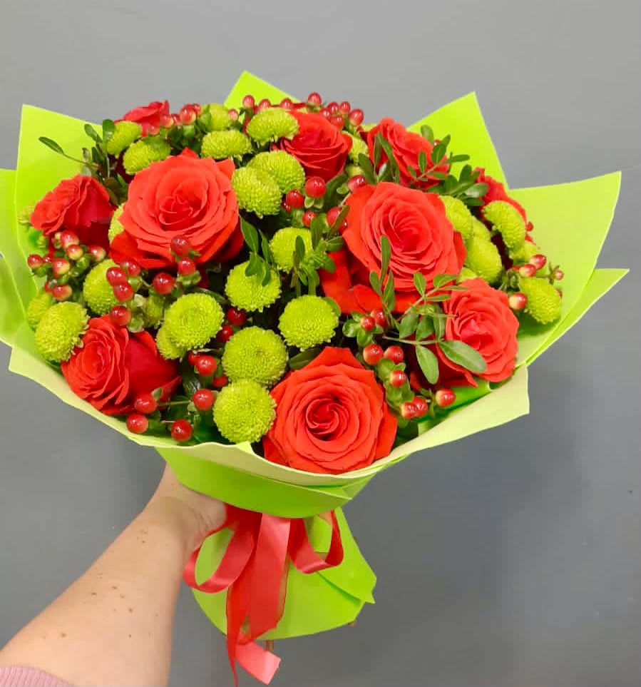 Букет цветов из: Хризантемы и Розы в Забродах