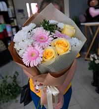 Букет цветов из:  Герберы, Розы и Хризантемы в Забродах