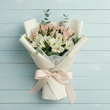 Букет цветов из:  Альстромерии в Забродах