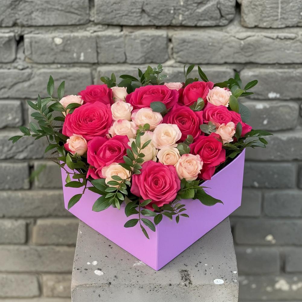 Цветочная композиция из Розы в коробке в Забродах