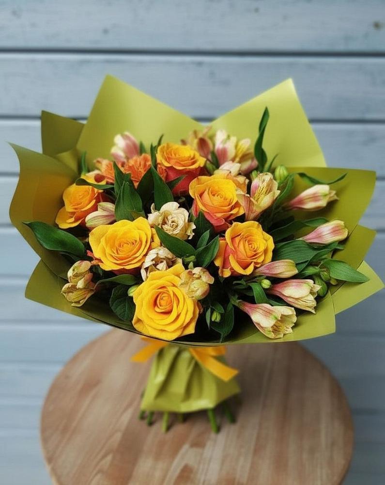 Букет цветов из: Альстромерии и Розы в Забродах