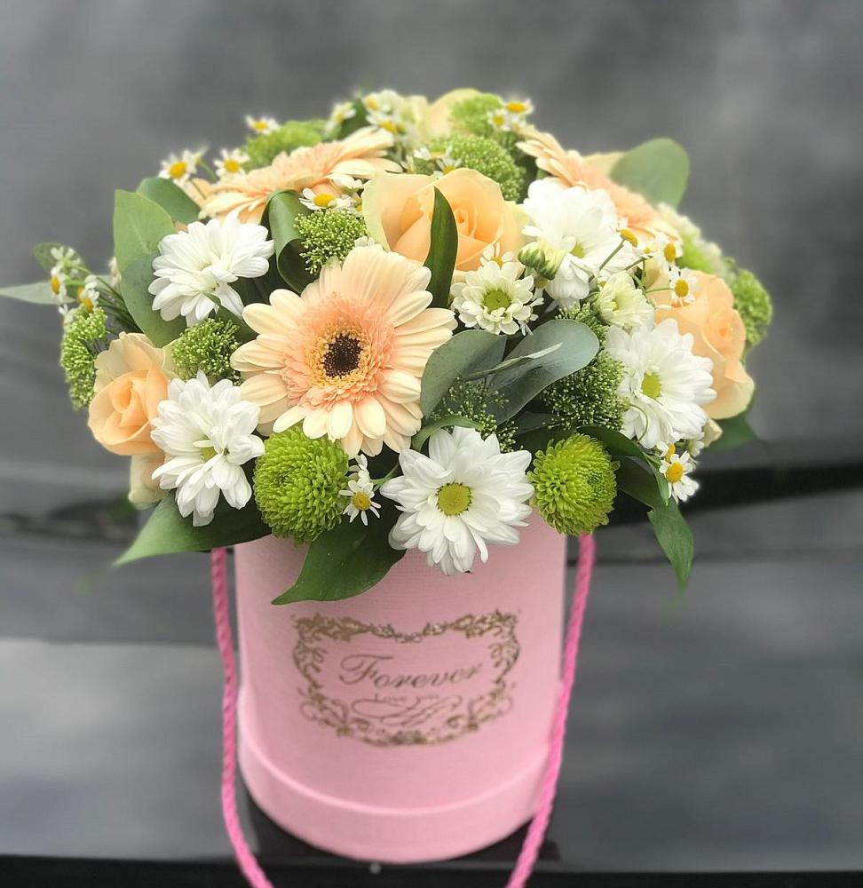 Цветочная композиция из Розы, Герберы и Хризантемы в шляпной коробке в Забродах