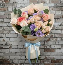 Букет цветов из:  Розы, Лизиантусы и Гвоздики #REPLACE_PRED# Забродах