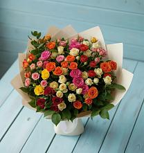 Букет Микс из разноцветных кустовых роз в Забродах